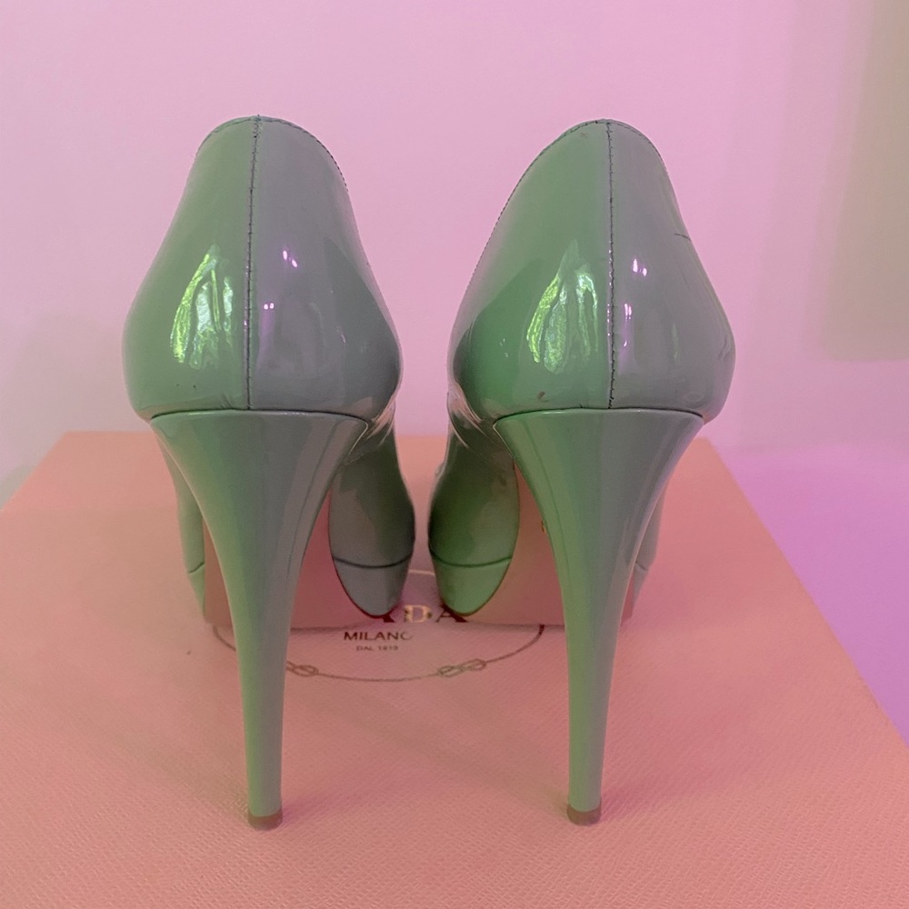 Prada peep toe Pump